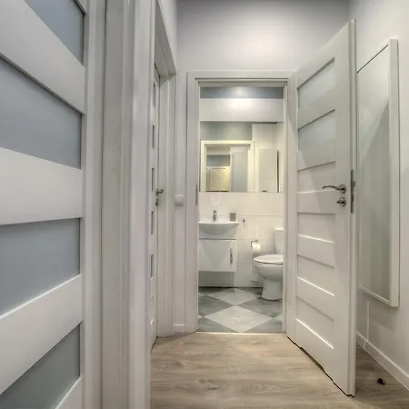 Apartament Obozna 7 *